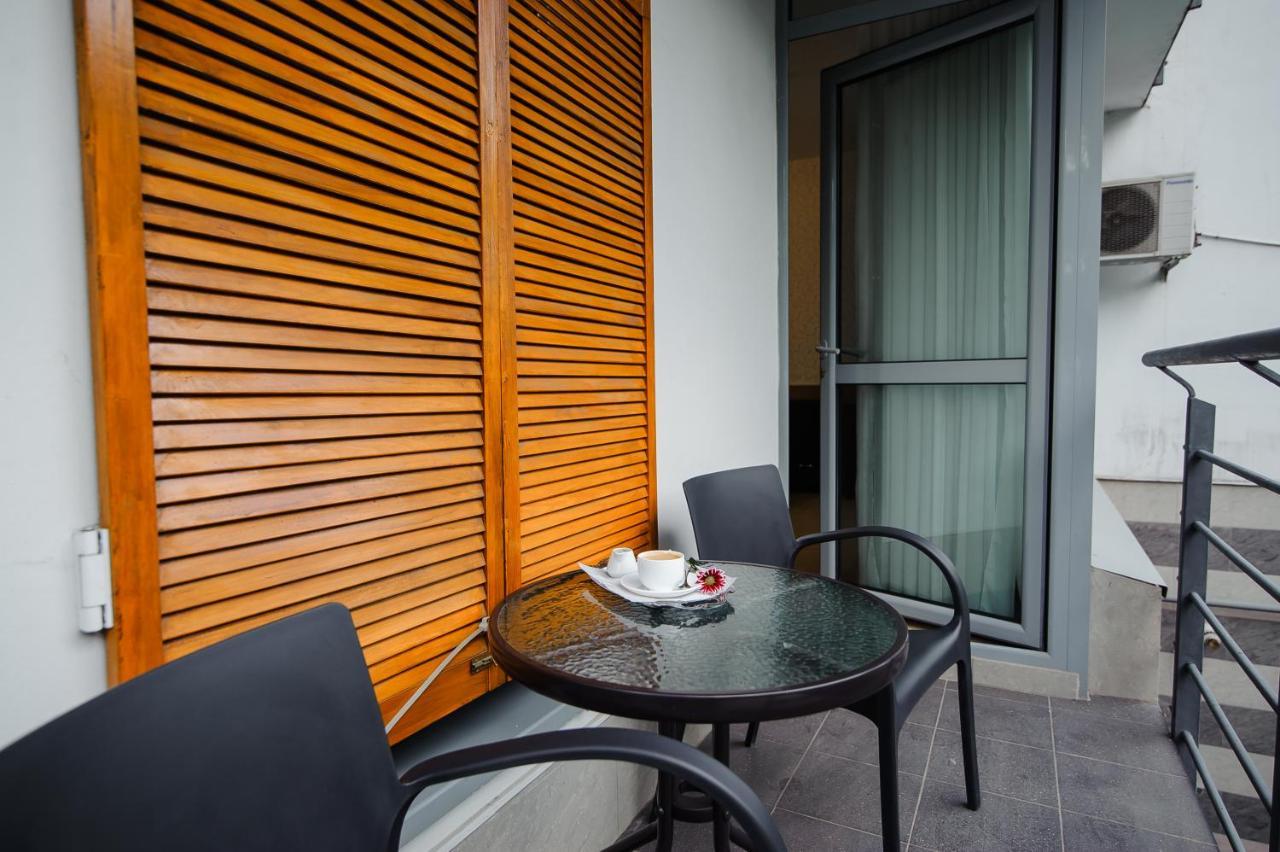 Tiptop Hotel City Center Кишинёв Экстерьер фото