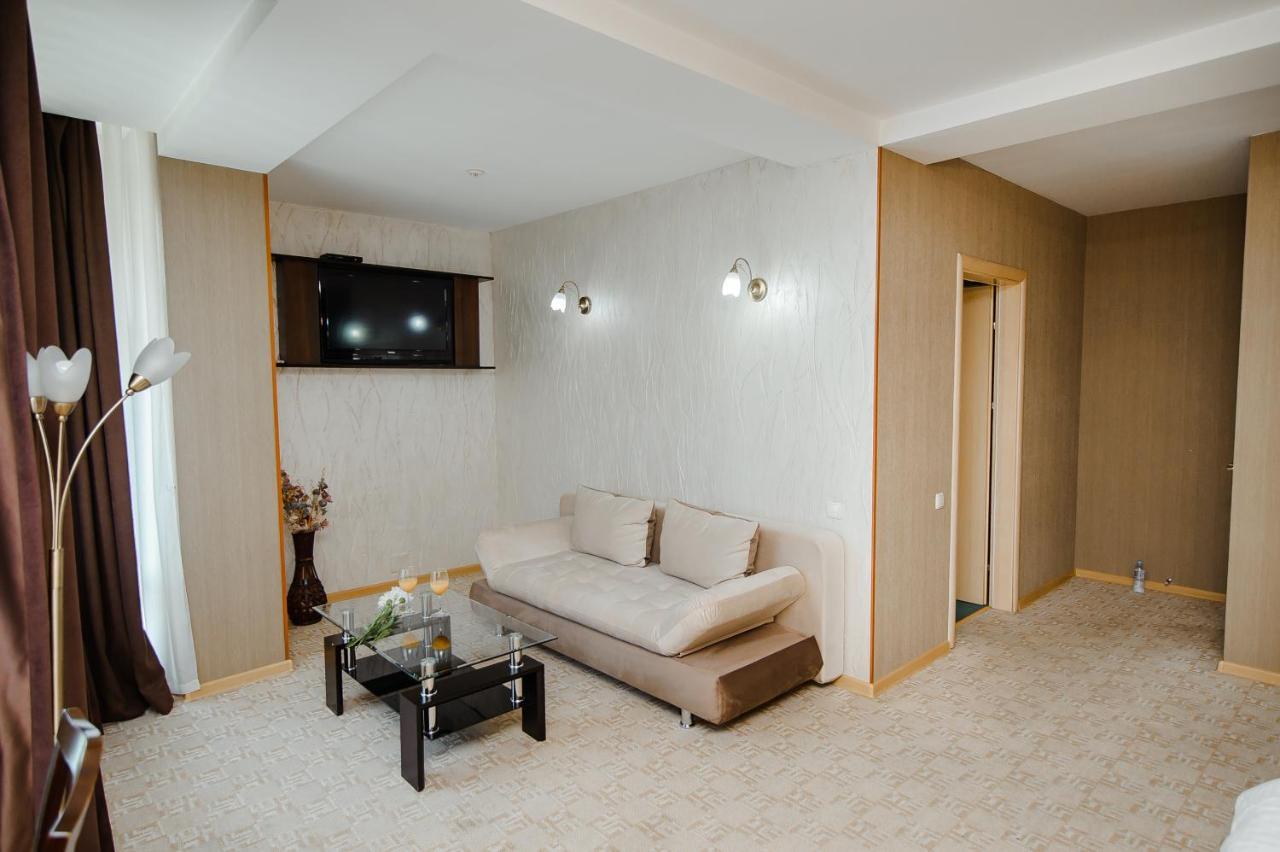 Tiptop Hotel City Center Кишинёв Экстерьер фото