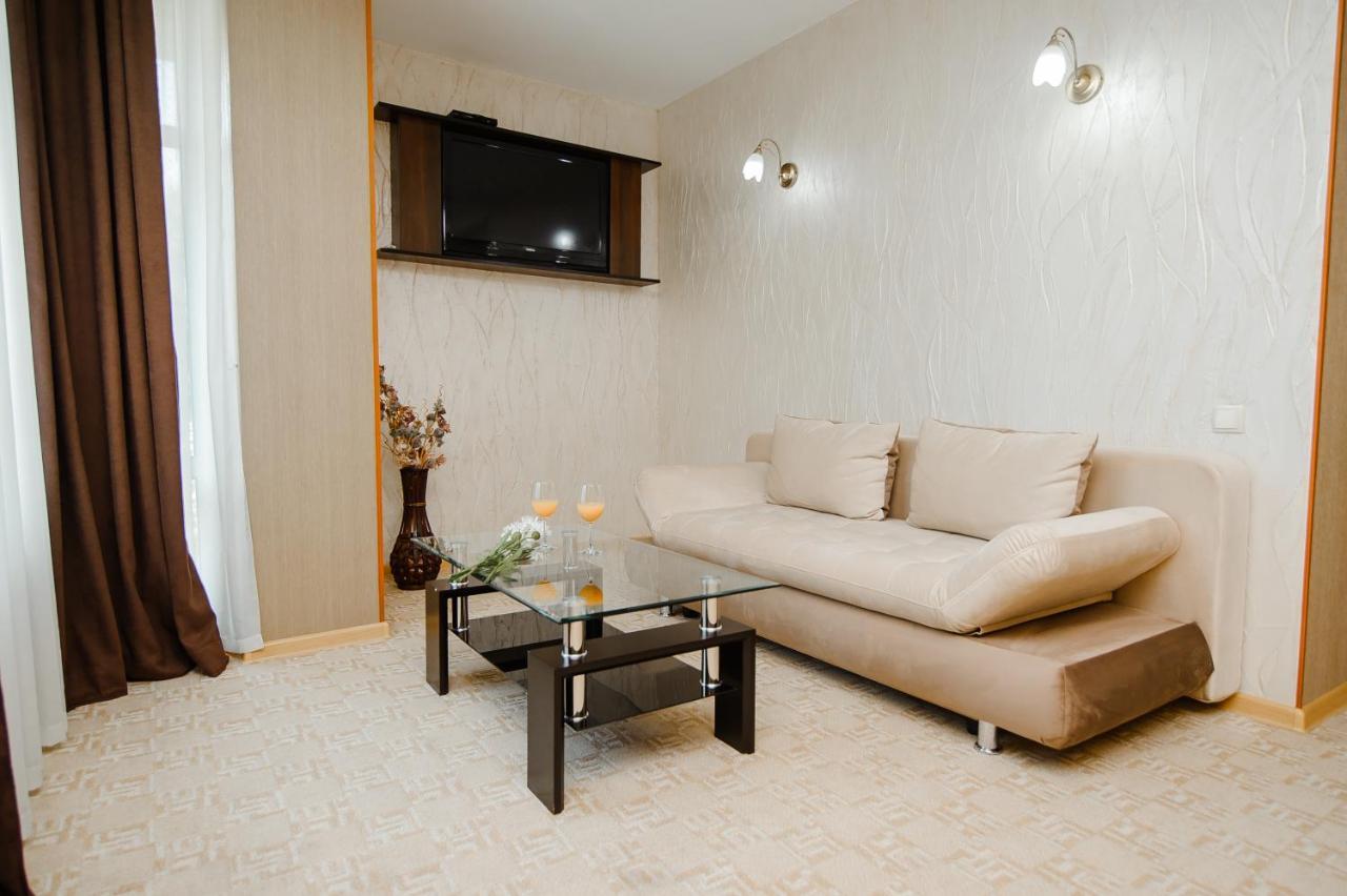 Tiptop Hotel City Center Кишинёв Экстерьер фото