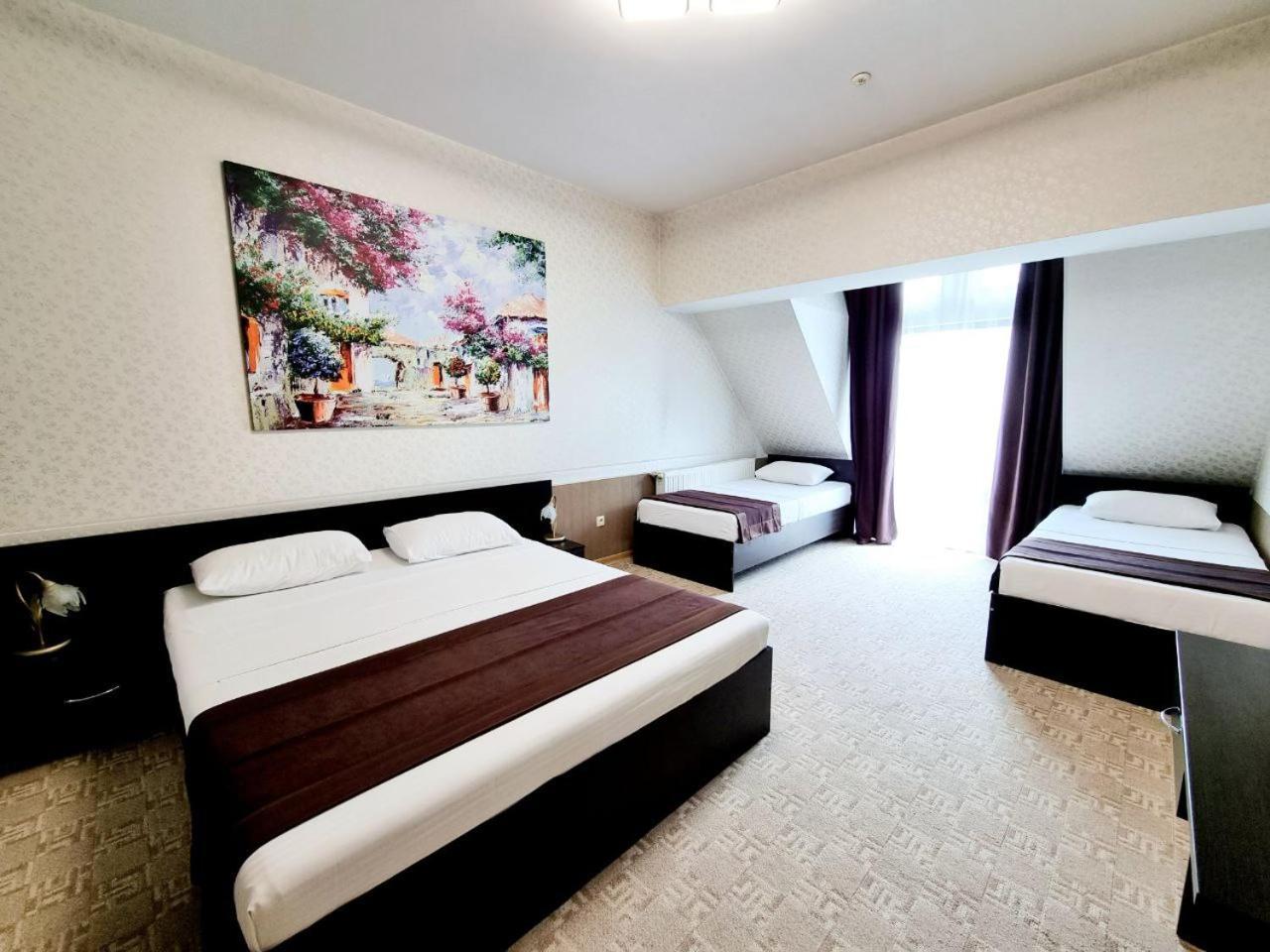 Tiptop Hotel City Center Кишинёв Экстерьер фото